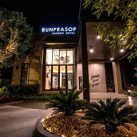 Bunprasop Garden Hotel Накхон Си Тамарат Екстериор снимка