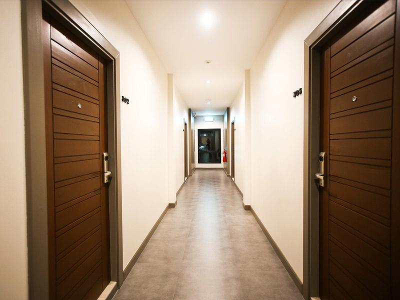 Bunprasop Garden Hotel Накхон Си Тамарат Екстериор снимка