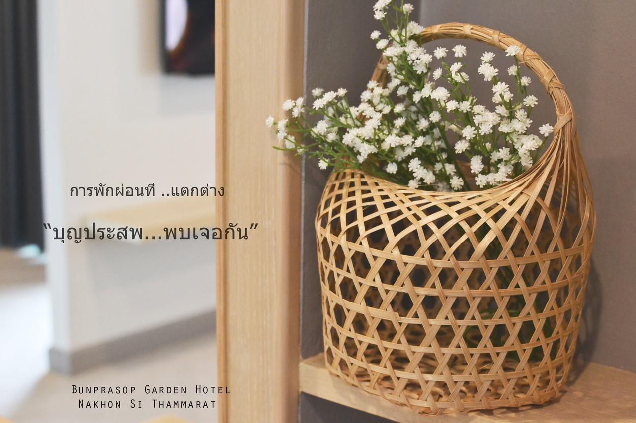 Bunprasop Garden Hotel Накхон Си Тамарат Екстериор снимка